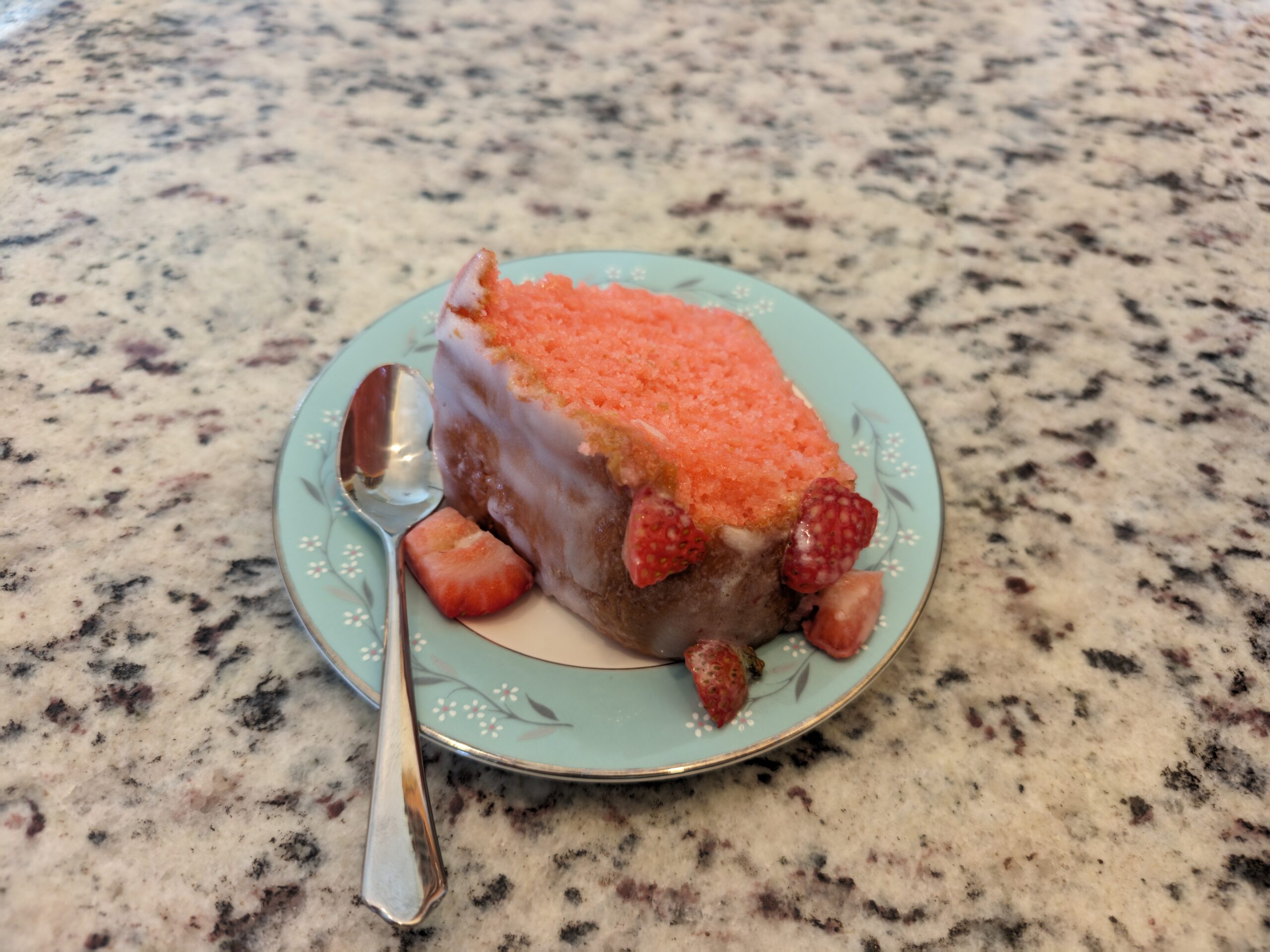 Neighbors King CAKEEE Very Strawberry King Cake Recipe